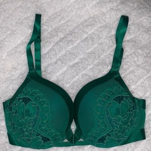 Victoria’s Secret Very Sexy push-up bra In Emerald green